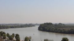 El ro Guadalquivir a su paso por Coria del Rio 