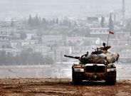 Un tanque turco permanece vigilante frente a Kobani. 