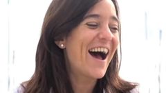 La alcaldesa r�e despu�s de que una gaviota dejase un regalo poco agradable justo delante de ella cuando grababa un v�deo para promocionar la ciudad.