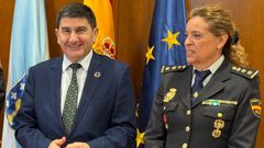 El delegado del Gobierno en Galicia, Pedro Blanco, y la comisaria Miriam Rifais