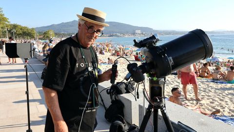 Fernando, un vigu�s aficionado a cazar eclipses