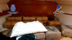 Interceptado un narcovelero con unas seis toneladas de hach�s