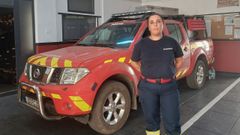 Paula Silva, de 43 aos, llevaveinte como bombera voluntaria en Portugal.