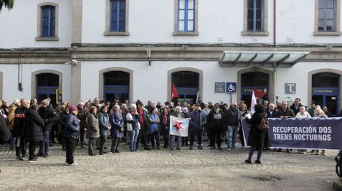 En la concentración de Monforte participaron unas doscientas personas
