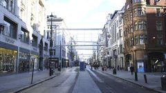 Imagen de la calle Oxford Street, casi desierta despu�s de que el primer ministro brit�nico Boris Johnson anunciase restricciones de nivel 4 para Londres y el sureste del pa�s por el avance de la nueva cepa de coronavirus