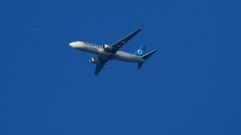 Un avi�n de Air Europa, esta semana, sobre Carballo.