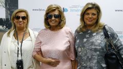 Mar�a Teresa Campos recibe el alta con una sonrisa