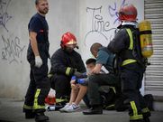 El joven fue asistido por los bomberos. 