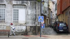 Vista de la entrada de la calle Castro, una de las que los vecinos quieren que se peatonalice.