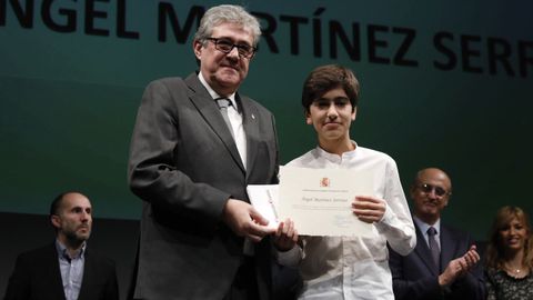 Hasta un total de cuarenta alumnos de distintos centros de la provincia resultaron premiados en el concurso de la Constituci�n.
