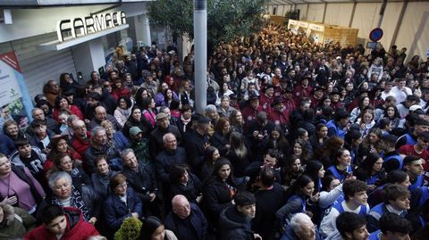 Así estaba la calle Real de Quiroga momentos antes de empezar el pregón de Fernando Romay