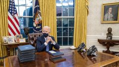 Biden, en el despacho oval
