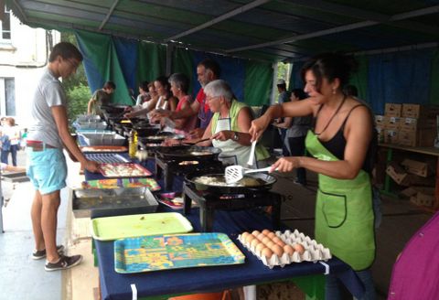 Unos 6.000 huevos se freirn maana, viernes, en Cervo con motivo de la dcima fiesta gastronmica.