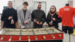 Pont�n comand� una visita del BNG a la f�brica de cerveza Esmorga.