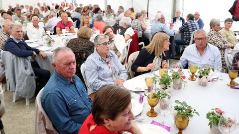 COMIDA DE LOS MAYORES EN PORTO DO SON 2025