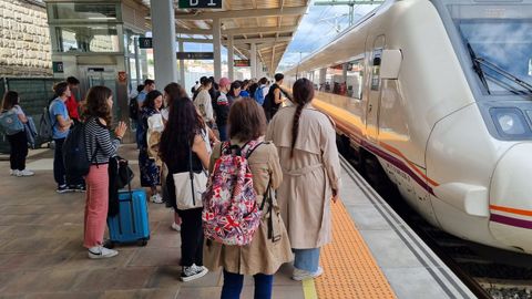 Ms calma en la estacin de tren, ya que quien se acerc a los andenes saba que tena asiento al haberse vendido todo previamente por internet.