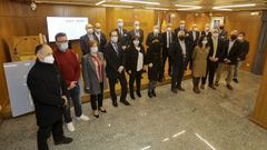 30 A�OS. En la imagen aparecen seis delegados del Gobierno y parte de los funcionarios que estrenaron la actual sede de la Delegaci�n del Gobierno el 30 de noviembre de 1990