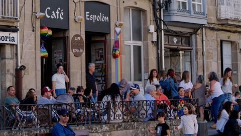 Las terrazas se llenaron de gente para disfrutar de la fiesta