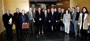 El Consello Social da Universidade de Vigo antes de la reuni�n celebrada ayer en Ourense.