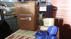 La distribuci�n de los contenedores domiciliarios para la recogida de residuos org�nicos comenz� el mes pasado t�midamente en O Saln�s