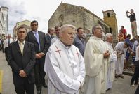 Enrique Redondo Mella, en primer t�rmino, durante la procesi�n del Naufraxio del a�o pasado. 