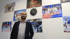 Adri�n Mallo, en la oficina de Nocturna Eventos de Santiago, en el n�mero 25 de Amor Ruibal.