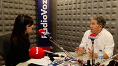El candidato del BNG, Miguel Anxo Fern�ndez Lores durante la entrevista en Radio Voz