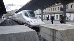El AVE en pruebas que estren� la ministra de Transportes este pasado lunes