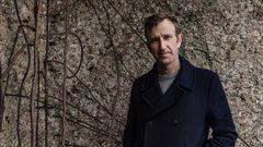 Robert Macfarlane (Halam, Nottinghamshire, 1976)