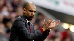 Guardiola aplaude durante el Bayern-Friburgo