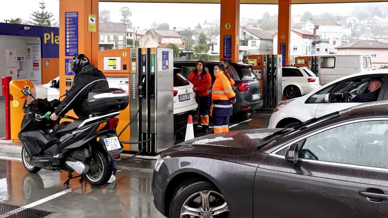 La patronal de las gasolineras no logra parar la número 15 de bajo coste en Vigo