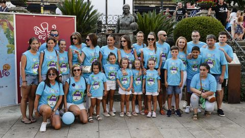 Las pandillas lucieron las camisetas que disearon para esta edicin de la Festa do Pulpo