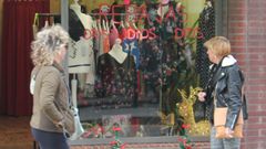 Rebajas en un establecimiento comercial de la avenida de Schulz, en Gij�n