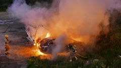 El fuego en una caravana aparcada en Outariz pas� a otro veh�culo estacionado