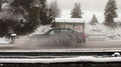 As� estaba esta ma�ana la carretera LU-546 (Monforte-Lugo) a su paso por el alto de Oural, entre O Incio y Sarria 