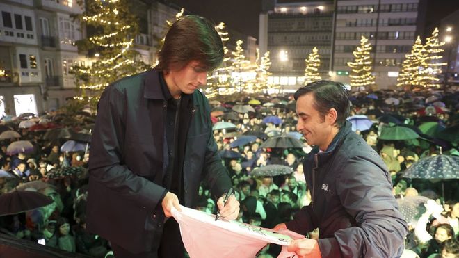 El brillante encendido de las luces de Navidad en Ferrol