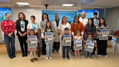 Entrega de premios del concurso de tarjetas de Navidad del CHUO
