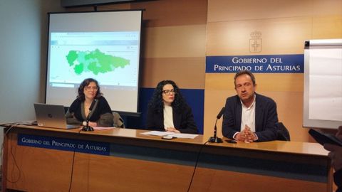 Rueda de prensa del consejero de Ordenaci�n de Territorio, Urbanismo, Vivienda y Derechos Ciudadanos, Ovidio Zapico; la consejera de Cultura, Pol�tica Ling��stica y Deporte, Vanessa Guti�rrez, y la directora general de Urbanismo, Laura L�pez.