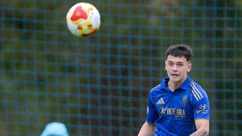 Dieguito Men�ndez, en un partido del Vetusta de esta temporada