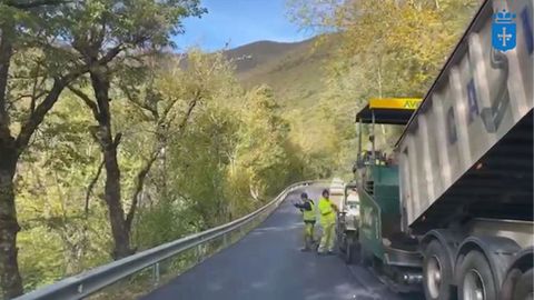 Obras en una carretera del suroccidente