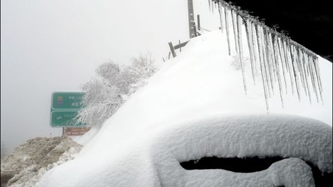 Pajares, cubierto de nieve