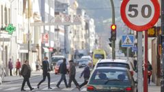 En la avenida de Castelao hay dos dispositivos de videovigilancia del tr�fico