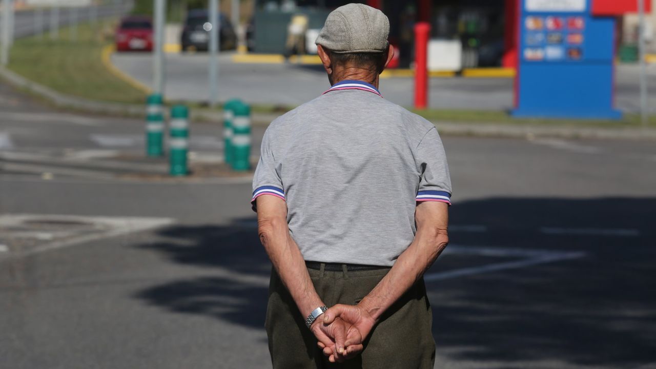El PSOE de Ourense ayuda a emigrantes retornados a recuperar pensiones privadas de Alemania
