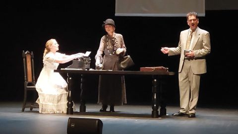 Los intrpretes Sonia de Munck, Sandra Ferrndez y Javier Franco