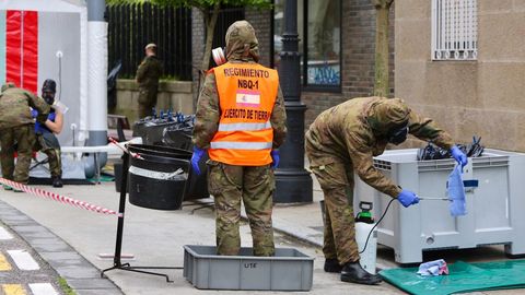 Los equipos de descontaminaci�n son del tipo NBQ (nuclear, bacteriol�gico y qu�mico)