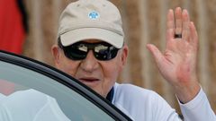 El rey emrito, Juan Carlos de Borbn, en una de sus visitas a Sanxenxo.