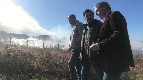 Alejandro Calvo, consejero de Desarrollo Rural, de visita en Parres