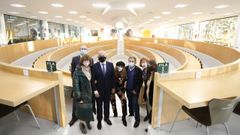 El centro asociado a la UNED de Pontevedra dispone de un aula magna para ex�menes y de aulas grandes