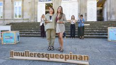 Anush Lores y Rosa Mar�a Taboada con sus respectivos premios 