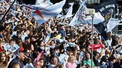 Aficionados del Celta, durante el partido frente al Levante de este martes en Bala�dos.
